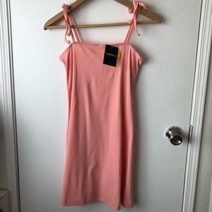 💗Free Gift W/Purchase💗 Coral Pink Sun Dress ~ Medium~